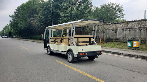 那家電動(dòng)<a href=http://lannanhai.cn/tags/guanguangche/ target=_blank class=infotextkey>觀光車</a>廠家好點(diǎn)